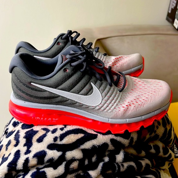 I just used two times it’s too big for me - Picture 1 of 5